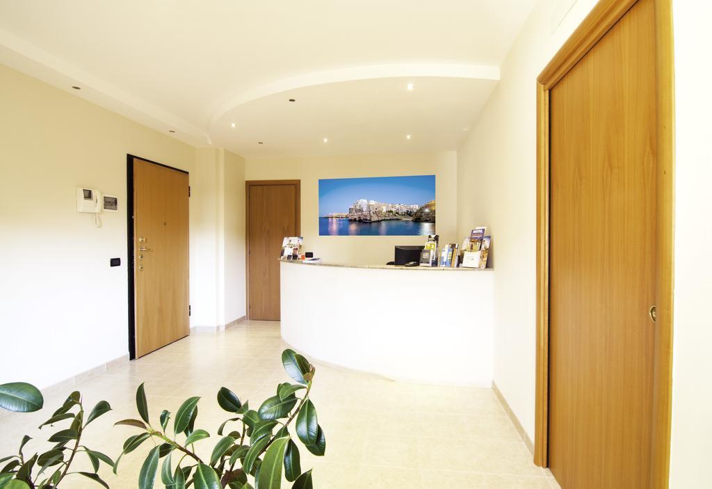Ciao Hotel & Residence - Apartments Conversano Exteriör bild